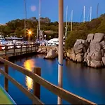 Relais Du Port 4*