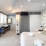 Relais Du Port 4*