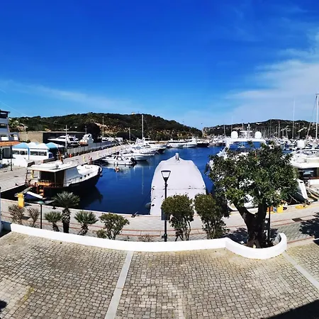 فندق مبيت وإفطار Relais Du Port 4*